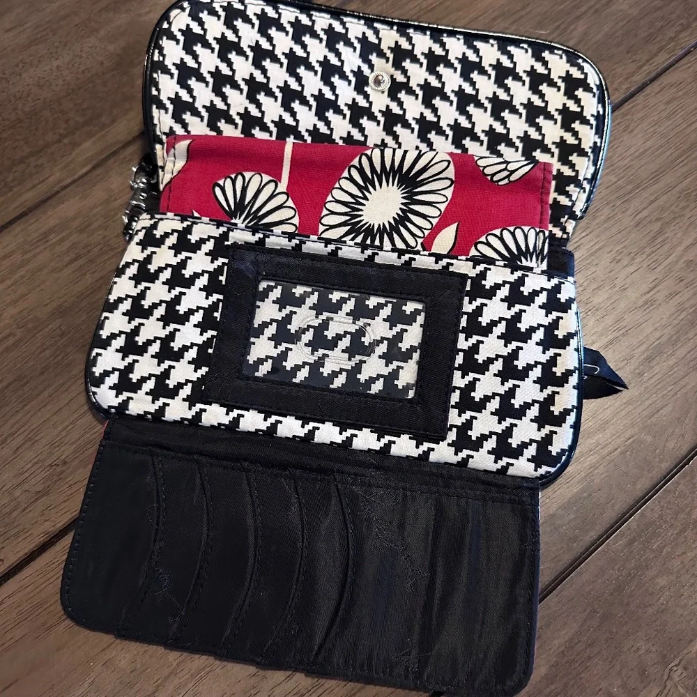 Vera Bradley Retired Deco Daisy & Houndstooth Wristlet Wallet w Checkbook Holder